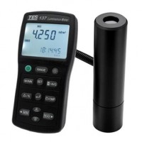 泰仕TES-137 辉度计